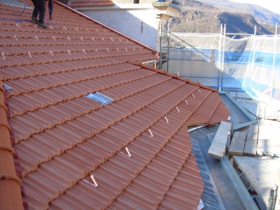Rifacimento struttura e copertura di edificio